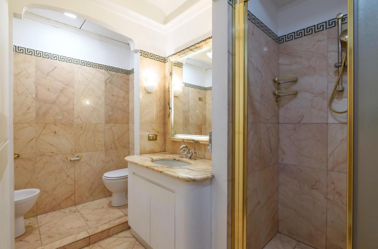 Luxury Galleria Apt - Milan Duomo Kültér fotó